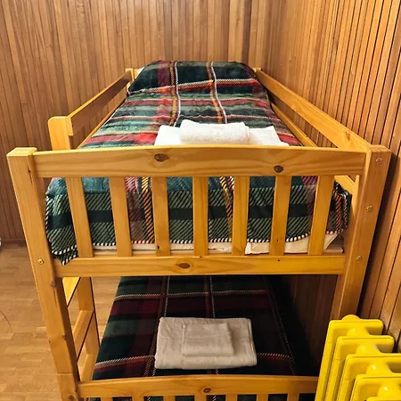 The Queen In The Snow * Courmayeur