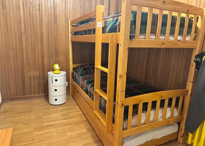 The Queen In The Snow Apartment *