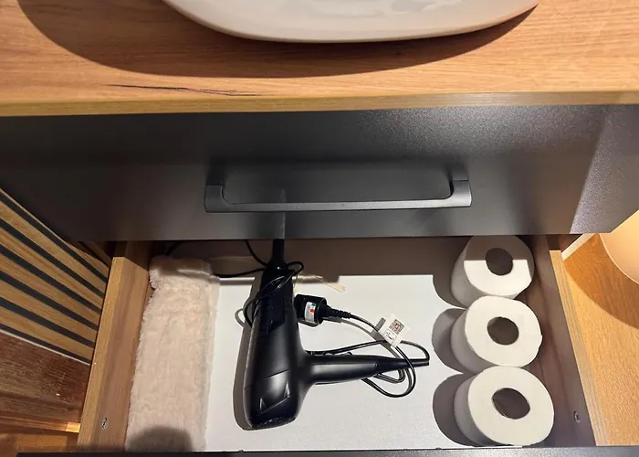 The Queen In The Snow Apartment